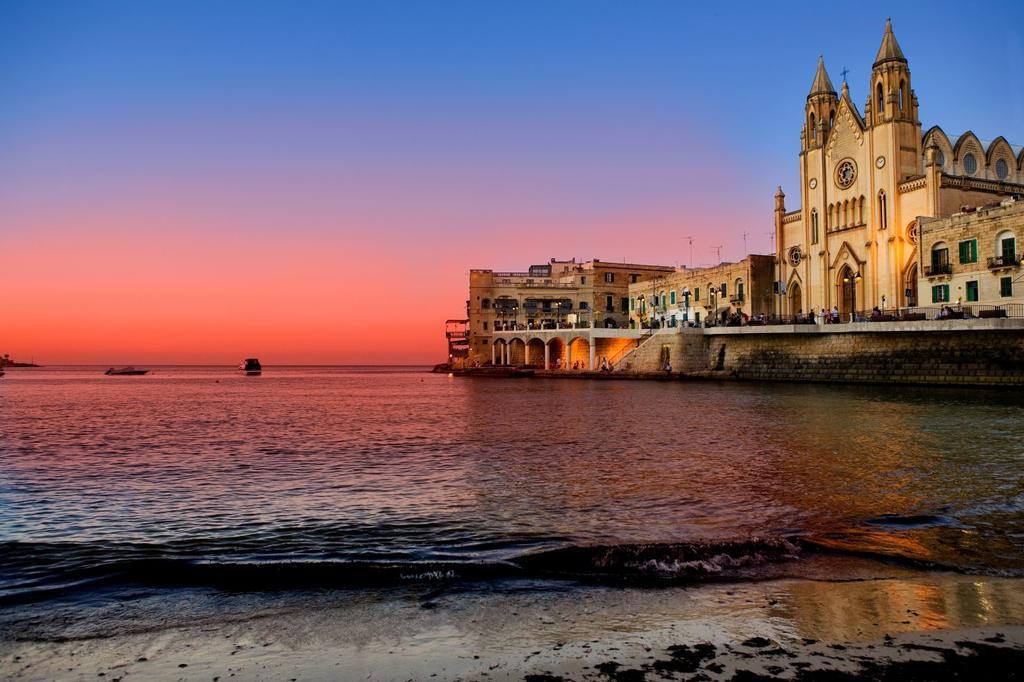 Marvellous Apartment In Tigne Point Sliema Ngoại thất bức ảnh