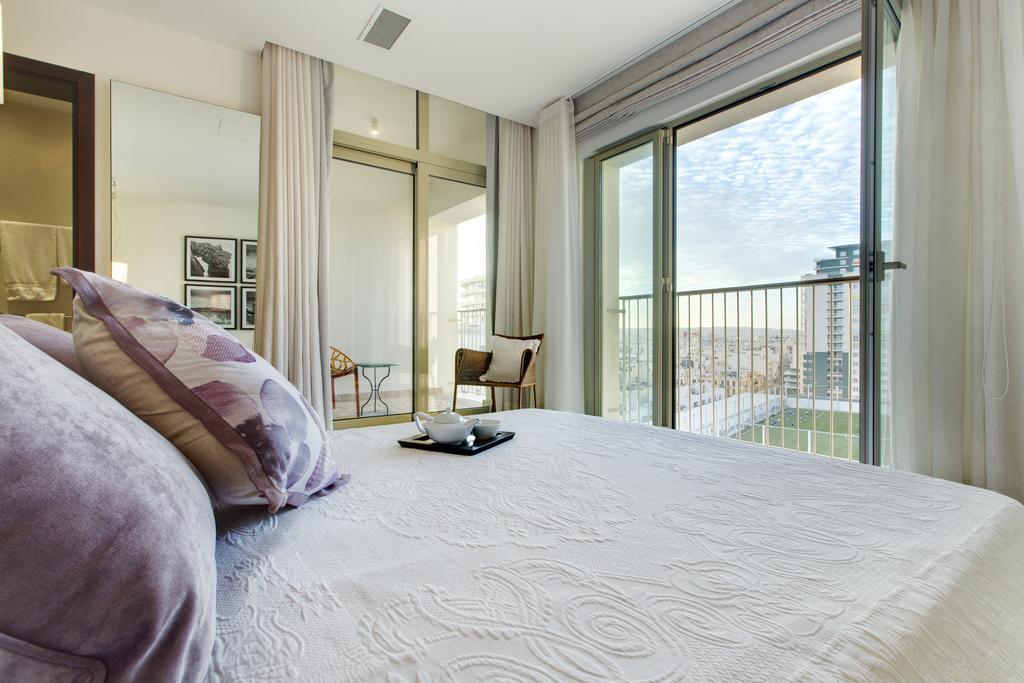 Marvellous Apartment In Tigne Point Sliema Ngoại thất bức ảnh